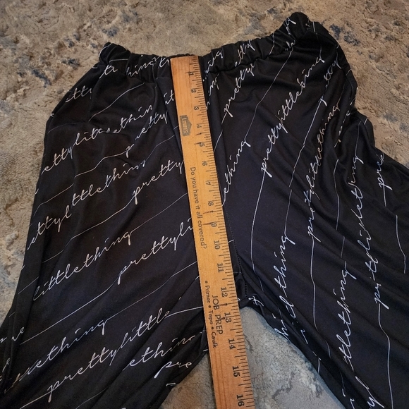 NWT PRETTYLITTLETHING Script Ruched Crop Top And Wide Leg Pj Set Pants - Picture 15 of 17
